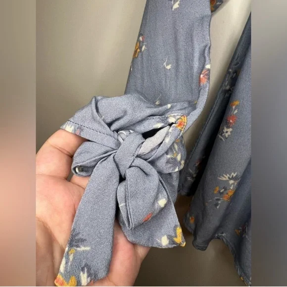 NWT Faherty - Layla Blouse - Size XS - Picture 3 of 7